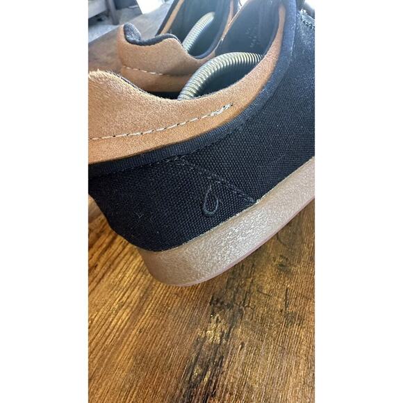 Olukai Makani Black Canvas Lace Up Casual Sneaker Tan Leather Accents SZ 7 - Picture 8 of 9